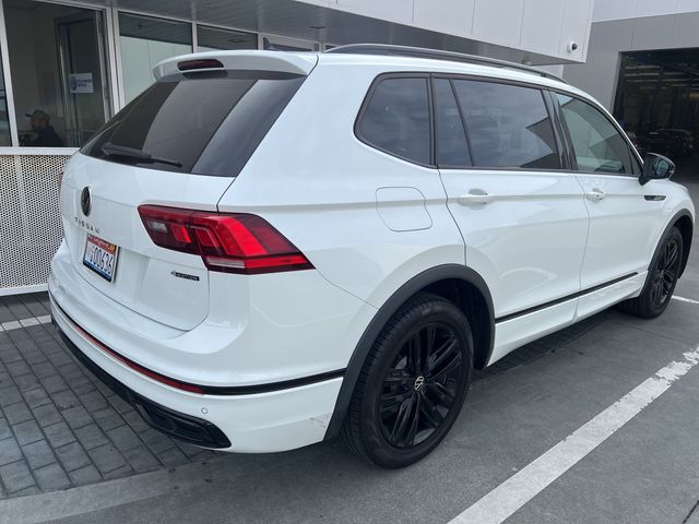 2022 Volkswagen Tiguan SE R-Line Black