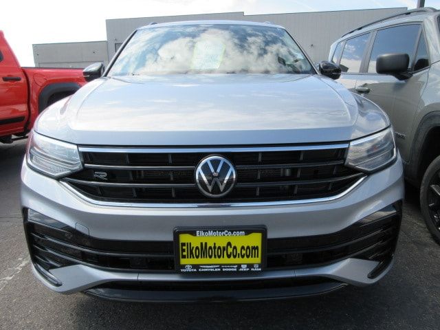 2022 Volkswagen Tiguan SE R-Line Black