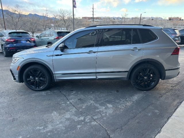 2022 Volkswagen Tiguan SE R-Line Black