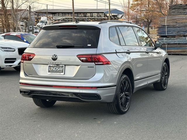 2022 Volkswagen Tiguan SE R-Line Black