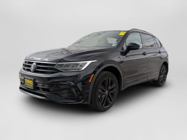 2022 Volkswagen Tiguan SE R-Line Black