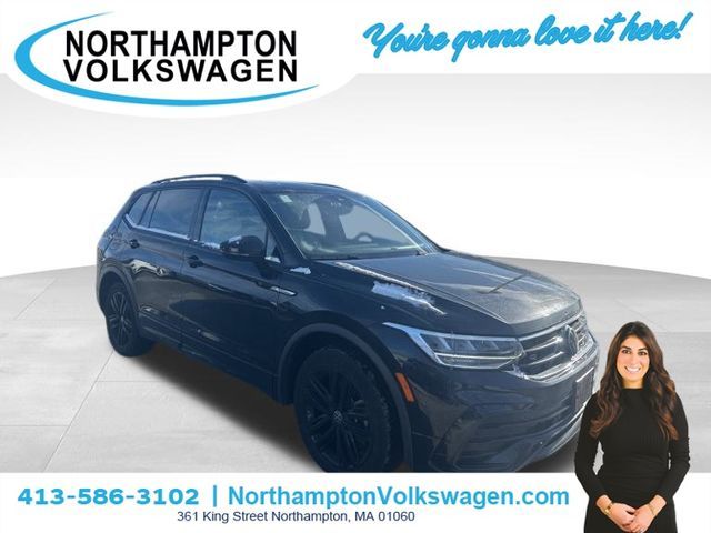 2022 Volkswagen Tiguan SE R-Line Black