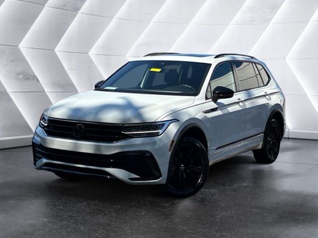 2022 Volkswagen Tiguan SE R-Line Black