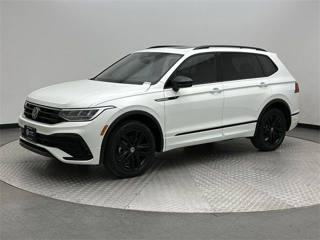 2022 Volkswagen Tiguan SE R-Line Black