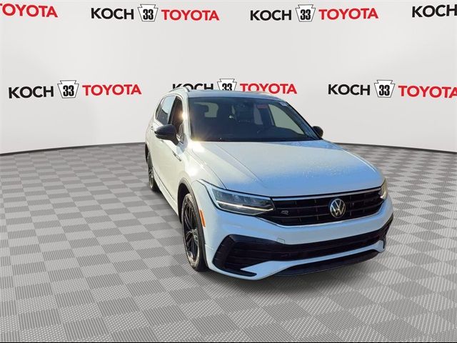 2022 Volkswagen Tiguan SE R-Line Black