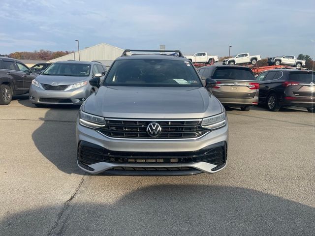 2022 Volkswagen Tiguan SE R-Line Black