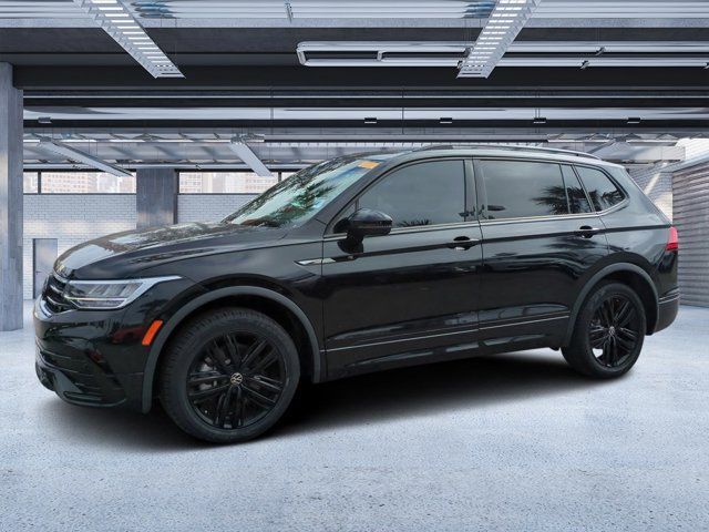 2022 Volkswagen Tiguan SE R-Line Black