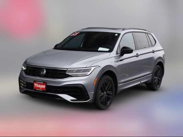 2022 Volkswagen Tiguan SE R-Line Black