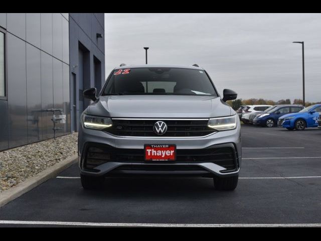 2022 Volkswagen Tiguan SE R-Line Black