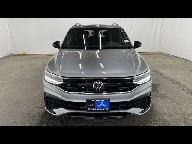 2022 Volkswagen Tiguan SE R-Line Black