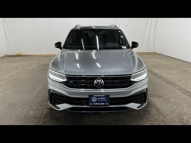 2022 Volkswagen Tiguan SE R-Line Black