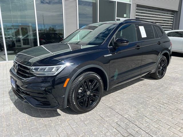 2022 Volkswagen Tiguan SE R-Line Black