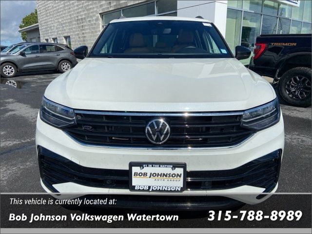 2022 Volkswagen Tiguan SE R-Line Black