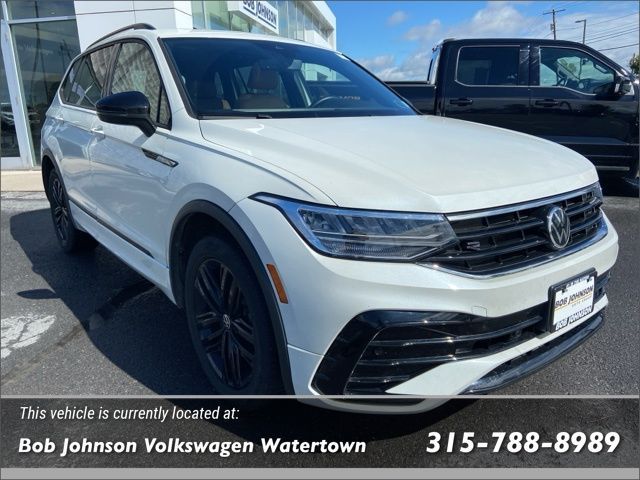 2022 Volkswagen Tiguan SE R-Line Black