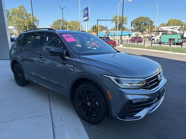 2022 Volkswagen Tiguan SE R-Line Black