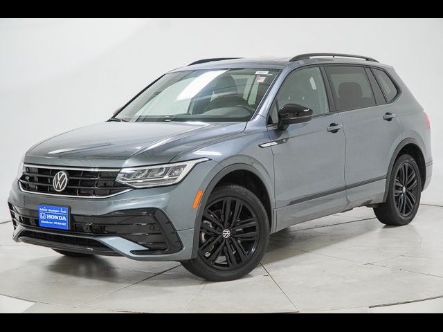 2022 Volkswagen Tiguan SE R-Line Black