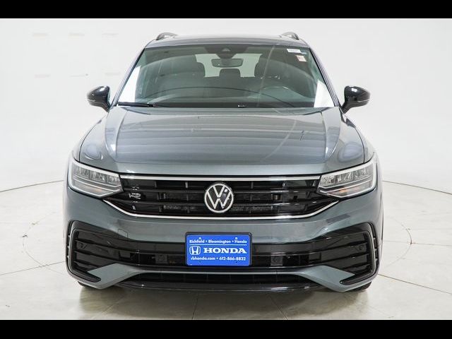 2022 Volkswagen Tiguan SE R-Line Black