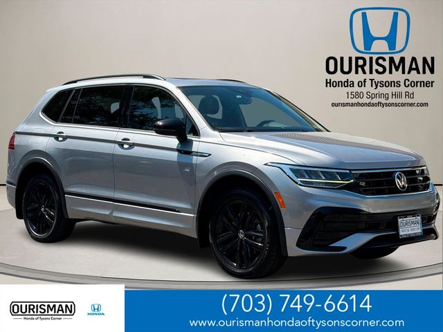 2022 Volkswagen Tiguan SE R-Line Black