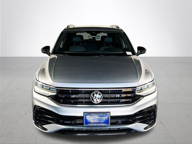 2022 Volkswagen Tiguan SE R-Line Black