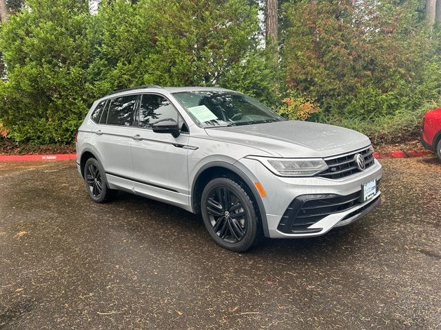 2022 Volkswagen Tiguan SE R-Line Black