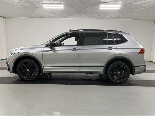 2022 Volkswagen Tiguan SE R-Line Black