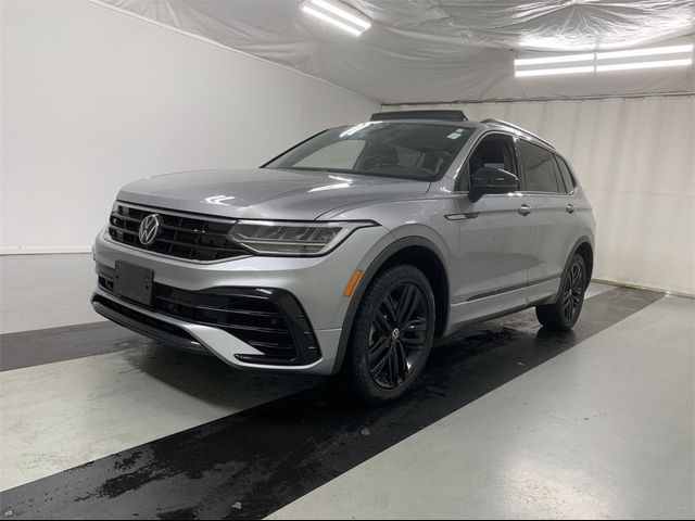 2022 Volkswagen Tiguan SE R-Line Black