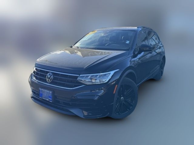 2022 Volkswagen Tiguan SE R-Line Black