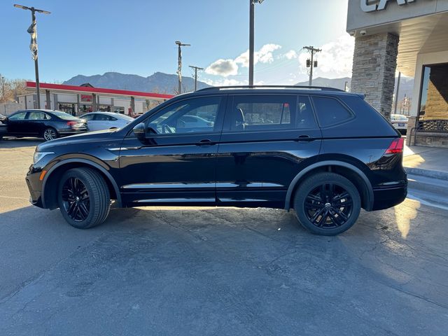 2022 Volkswagen Tiguan SE R-Line Black