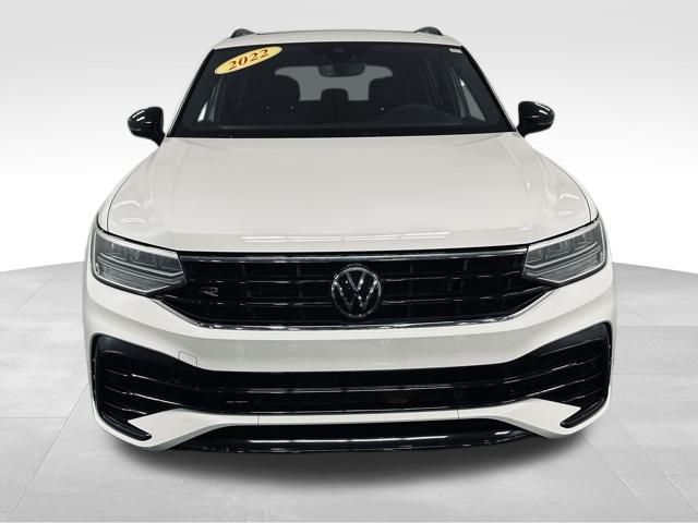 2022 Volkswagen Tiguan SE R-Line Black