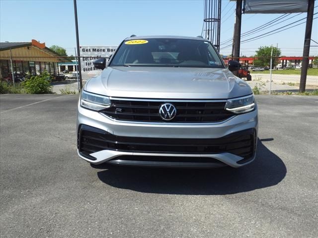 2022 Volkswagen Tiguan SE R-Line Black