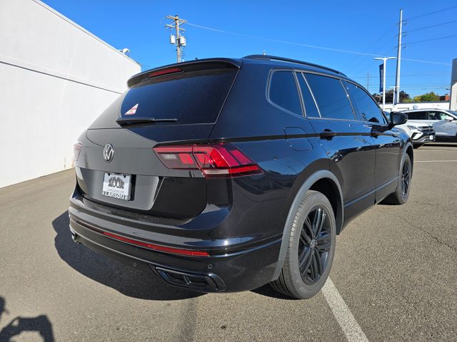 2022 Volkswagen Tiguan SE R-Line Black