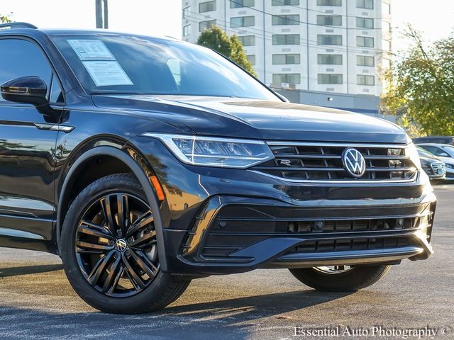 2022 Volkswagen Tiguan SE R-Line Black