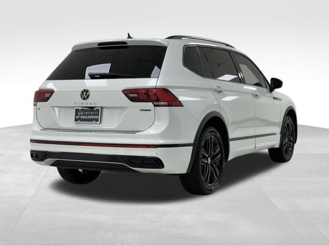 2022 Volkswagen Tiguan SE R-Line Black