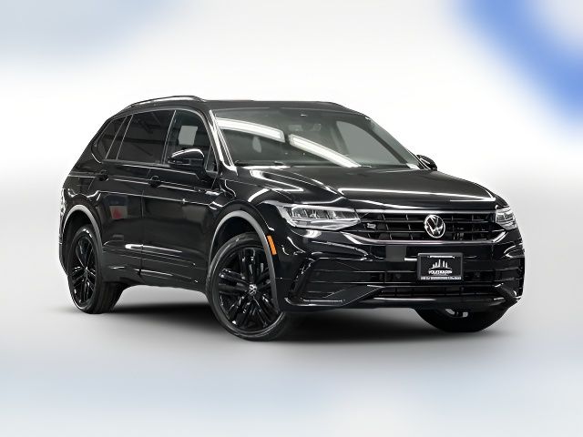 2022 Volkswagen Tiguan SE R-Line Black