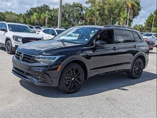 2022 Volkswagen Tiguan SE R-Line Black