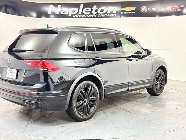 2022 Volkswagen Tiguan SE R-Line Black