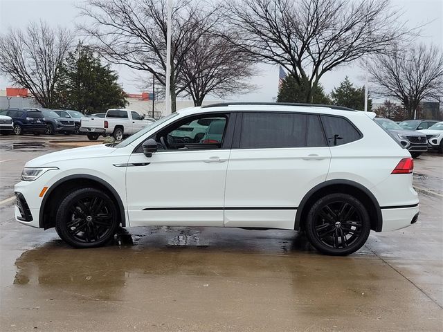 2022 Volkswagen Tiguan SE R-Line Black