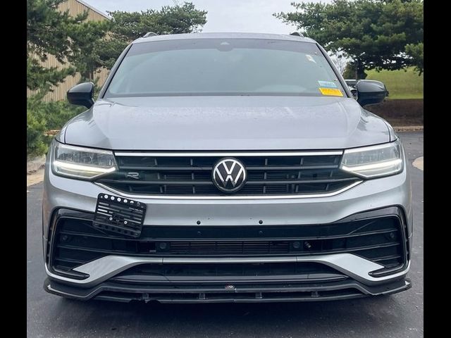 2022 Volkswagen Tiguan SE R-Line Black