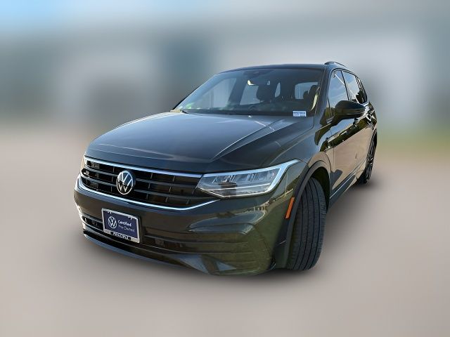 2022 Volkswagen Tiguan SE R-Line Black