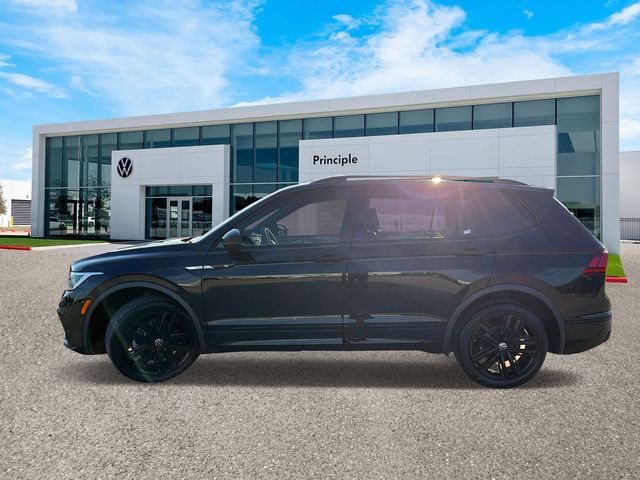 2022 Volkswagen Tiguan SE R-Line Black