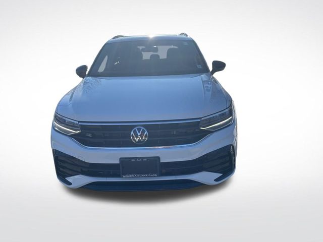 2022 Volkswagen Tiguan SE R-Line Black