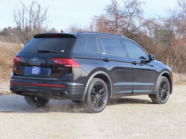 2022 Volkswagen Tiguan SE R-Line Black