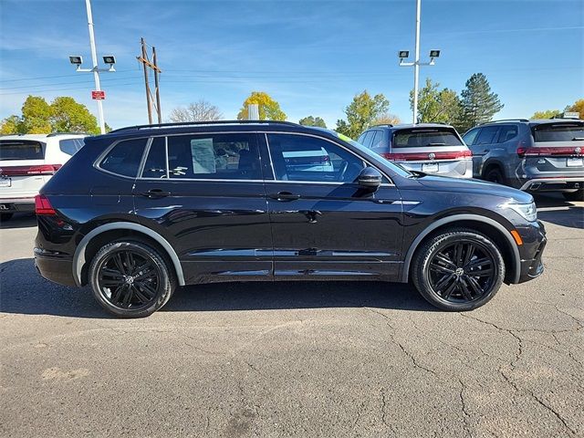 2022 Volkswagen Tiguan SE R-Line Black