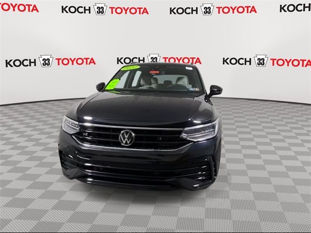 2022 Volkswagen Tiguan SE R-Line Black