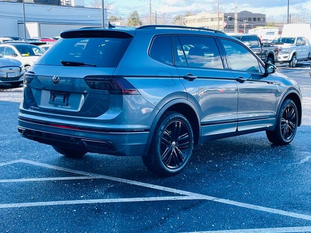 2022 Volkswagen Tiguan SE R-Line Black