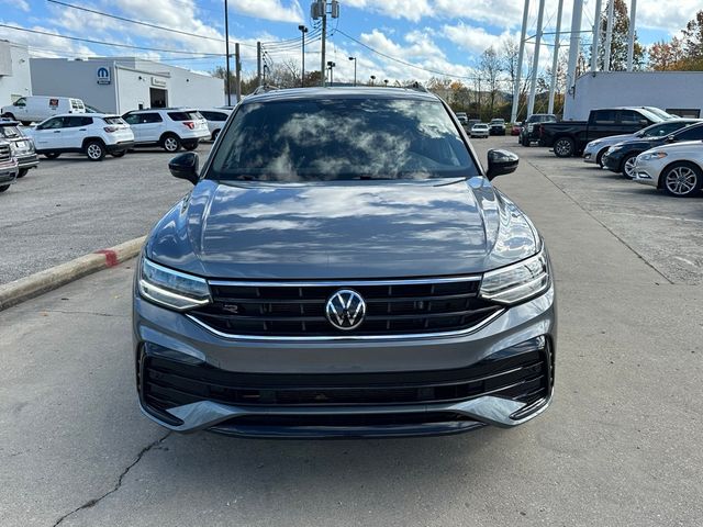 2022 Volkswagen Tiguan SE R-Line Black