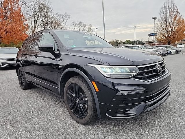 2022 Volkswagen Tiguan SE R-Line Black