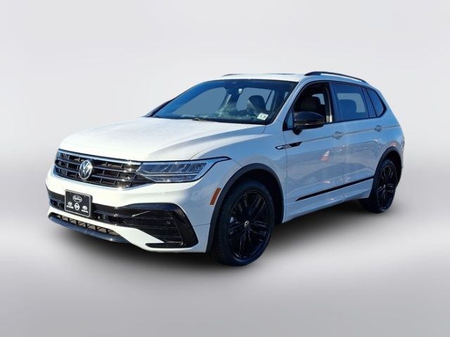 2022 Volkswagen Tiguan SE R-Line Black