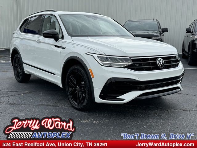 2022 Volkswagen Tiguan SE R-Line Black