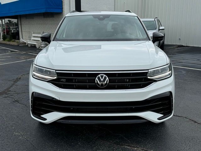 2022 Volkswagen Tiguan SE R-Line Black